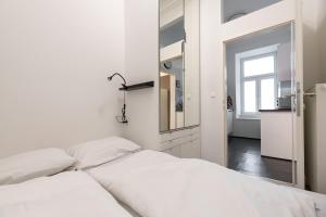 Neu, renoviert und ruhig, 20 Minuten ins Zentrum
