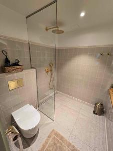 Augusta Christina, Güldenstubbe Residences