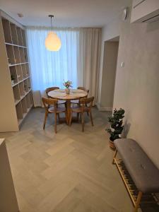 Augusta Christina, Güldenstubbe Residences