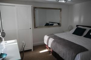 Apartment 2 - Ground Floor room in Harpenden House