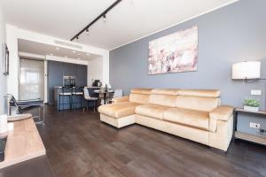 Free Parking in Luxury Suite with City View - Steps to Brignole Train Station