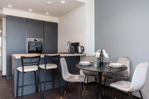 Free Parking in Luxury Suite with City View - Steps to Brignole Train Station