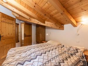Chalet spacieux avec sauna et WiFi aux Gets - FR-1-671-259