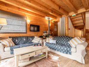 Chalet spacieux avec sauna et WiFi aux Gets - FR-1-671-259