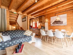 Chalet spacieux avec sauna et WiFi aux Gets - FR-1-671-259