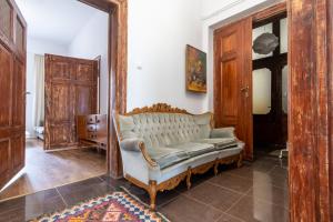 Plac Wolności Comfort Apartment by BookingHost