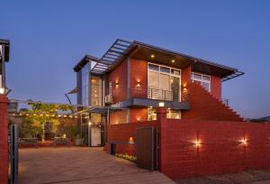 SaffronStays Calvin - 3 Bedroom Pool Villa In Lonavala