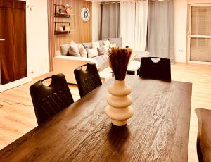 Cologne LUXE Living: Opulent Elegance Unleashed