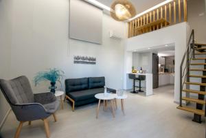 Mylos Modern Apartments,By Idealstay Experience