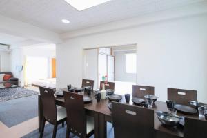 Ishiki by b hotel - Best location 2 min HiroshimJR station, Up to 10 ppl