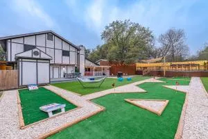 Pool, Gameroom & Minigolf Enchanting Texas Home - Beckmann