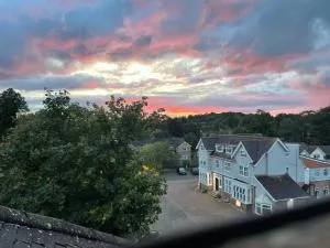 草坪酒店  - Tilehurst