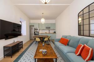 ChezmoiHomes Plaza Fortuny