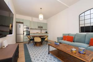 ChezmoiHomes Plaza Fortuny