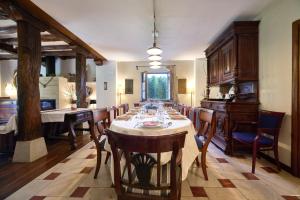 The Basque Experience by Fidalsa