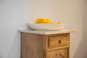 CLS Zentrale City-Wohnung in Hamburg mit E-Laden und Tiefgarage, Klimaanlage, gratis WLAN, Smart TV, großer Balkon, Nespresso Maschine inklusive Kapseln, Blick über Hamburg, Parkplatz, Cafe im Haus, Bushaltestelle direkt gegenüber, Flex Check In