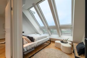 josefs home I Penthouse I Balcony & City Views