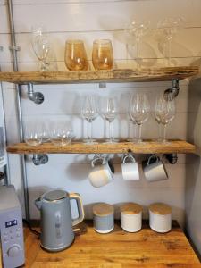 The Retreat 1 bed cabin in the woods