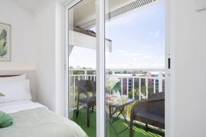 Express Condotel 731,3 Minutes to Airport,Mall, with Gym & Pool,Fast Wi-fi,Free Netflix