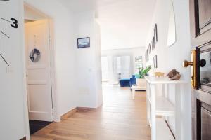 The 9 souls - pool view