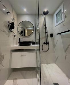 Monastiraki Heart - Luxury Apartment Athens