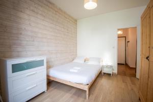 In the heart of silence - Nice house