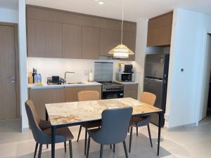 Pearl of Creek Beach: 1BR Luxury Beach Apartment