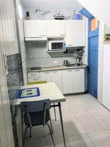 Casita la paloma bonita del pescador hasta 5 personas en el casco antiguo la médina centro almeria bajo alcazaba terraza buena vista parking privado y sabanas en opción