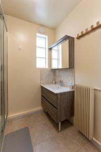 Appartements Appartement BONDY chaleureux - 2 chambres : photos des chambres