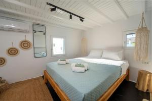 Villa Palm- SeaView-Hot Tub-200m from Ftelia beach