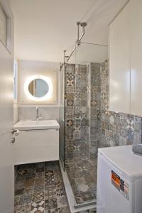 Milena Comfy Piraeus Reno Apt AC & Full Kitchen