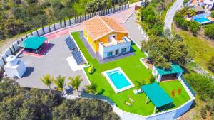 Cubos Villa El Encinar