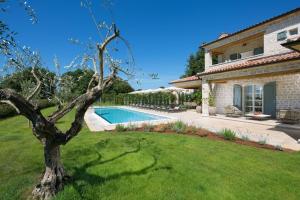 Beautiful Villa Nevia with private pool