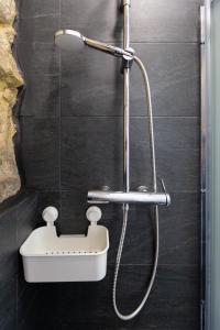 Charming Studio with Garden in Porto