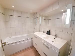 Appartements Spacieux 3P Mer & Montagne - Les Cles de l Esterel : photos des chambres