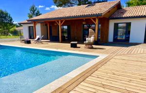 VILLA CANTATE - Maison avec piscine