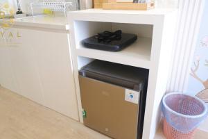 Royal Suites Studio 10QQ Floor - Citra Plaza Nagoya Apartment