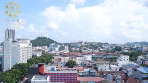 Royal Suites Studio 10QQ Floor - Citra Plaza Nagoya Apartment