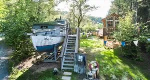 Baumschiffhotel am Waldbad - Straufhain