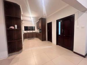 Bantuz House