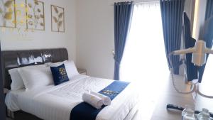 Royal Suites Studio 28th Floor - Citra Plaza Nagoya Apartment