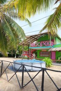 Cabaña en primera línea de playa en San Antero con Aire AC y 5 habitaciones