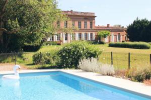 Maisons d'hotes Gite Manzana au Chateau Lavalade : photos des chambres