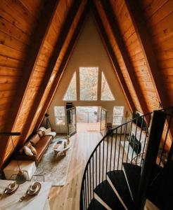The Scandia “A-Frame Chalet” Fireplace & Hot tub