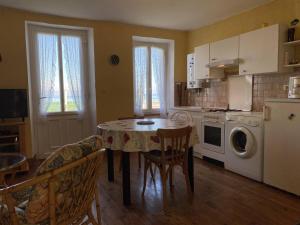 Villas 491 - Maison unique, les pieds dans l'eau, le long de la plage de Saint-Pabu : photos des chambres