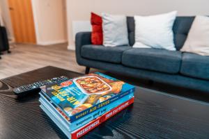 Entire 2 Bedroom and 2 Bathroom Apartment in Manchester City -Free underground Parking