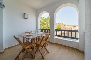 Apartamento Laia con vistas al mar
