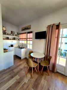 olive house cozy studio