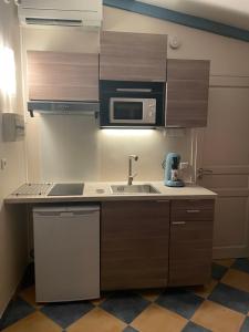 Studio chez Charles et Marie, indépendant de la maison, accès piscine, très calme,