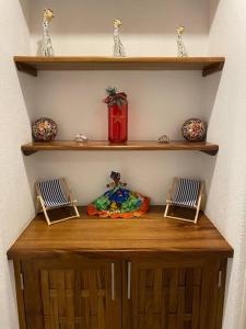 La Ropa Condo 5 min walk to the beach